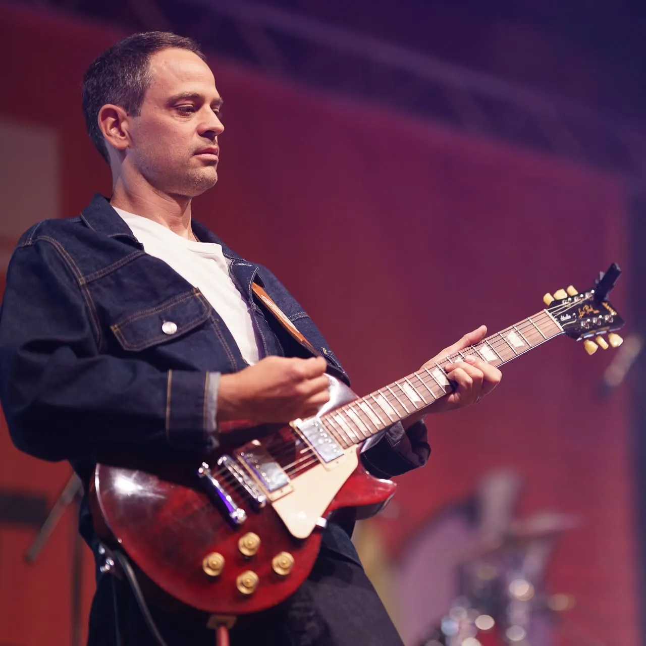 Chris, Guitar